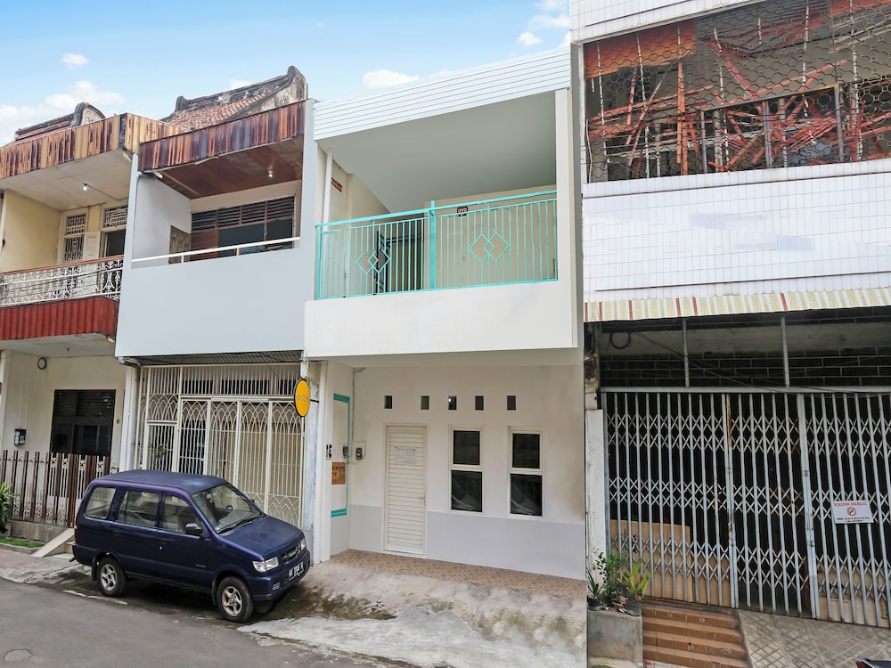 spot on 90780 gang tengah homestay syaria