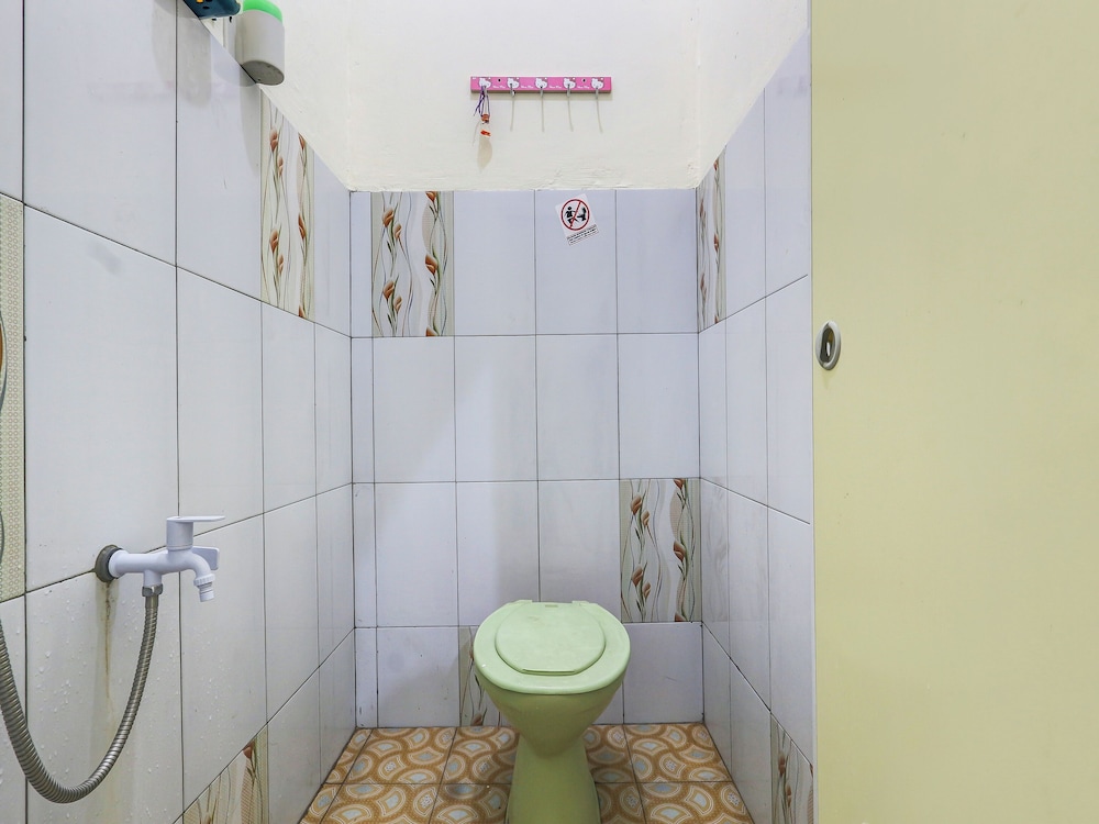 spot on 90780 gang tengah homestay syaria