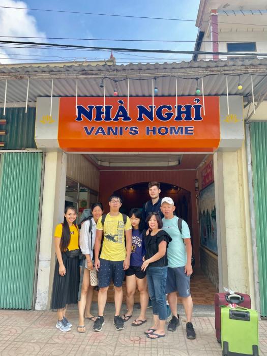vanis home