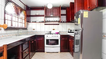 casa de playa playa hermosa jaco