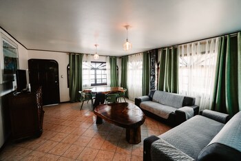 casa de playa playa hermosa jaco