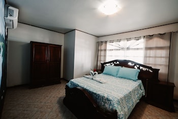 casa de playa playa hermosa jaco