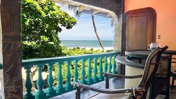 casa de playa playa hermosa jaco