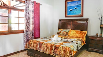 casa de playa playa hermosa jaco