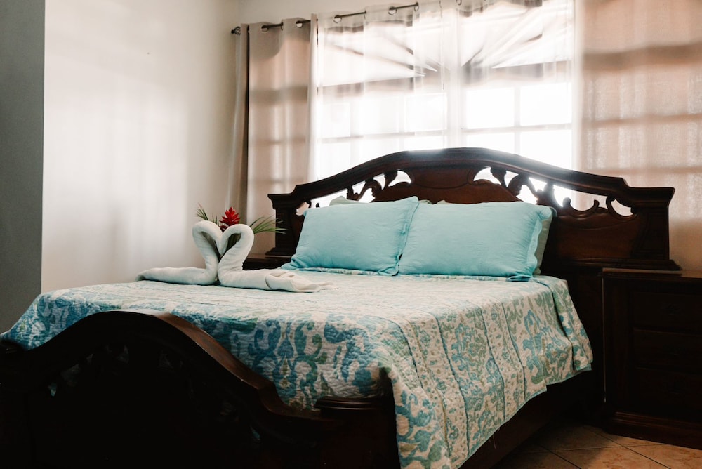 casa de playa playa hermosa jaco