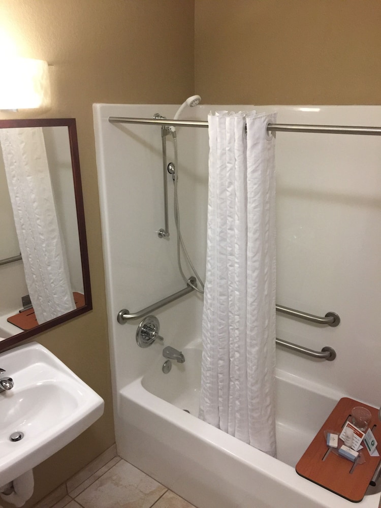 candlewood suites hot springs by ihg