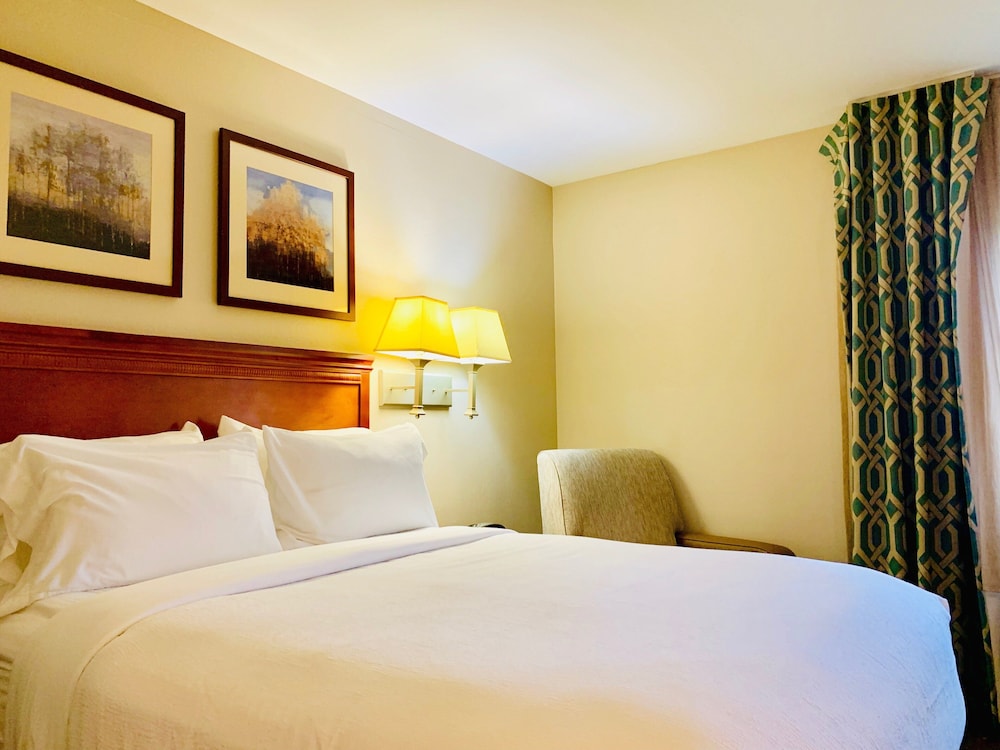 candlewood suites hot springs by ihg