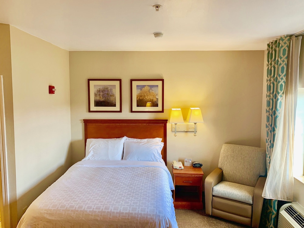 candlewood suites hot springs by ihg