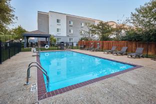 candlewood suites hot springs by ihg