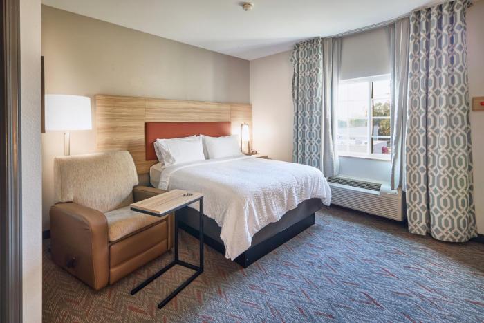 candlewood suites hot springs by ihg