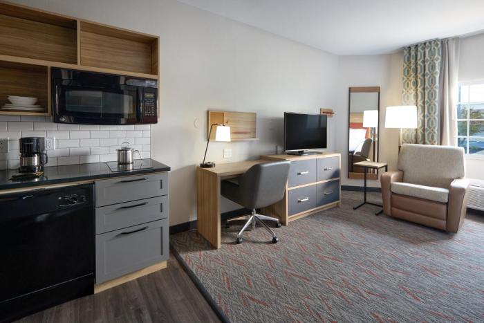 candlewood suites hot springs by ihg