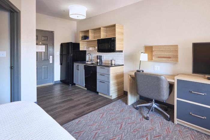 candlewood suites hot springs by ihg