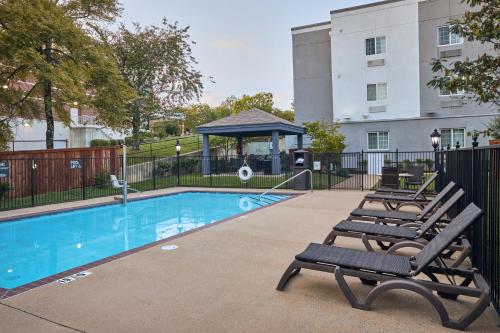 candlewood suites hot springs by ihg
