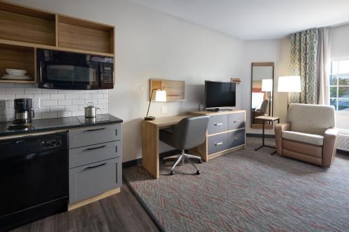 candlewood suites hot springs by ihg
