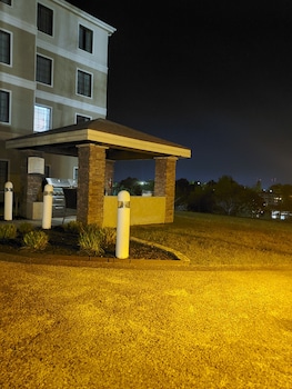 Staybridge Suites Hot Springs By Ihg,Garland>>Arkansas,3 star