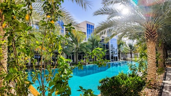 alberni jabal hafeet hotel