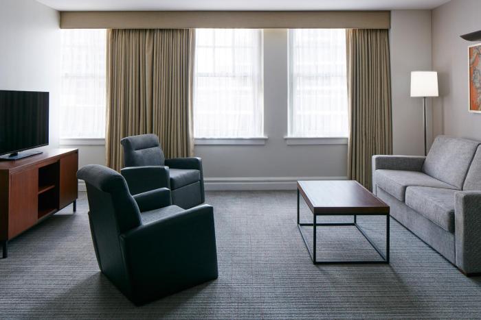 club quarters hotel downtown houston