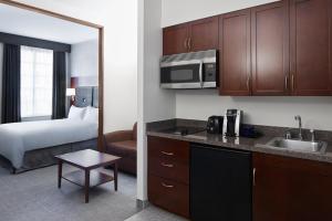 club quarters hotel downtown houston