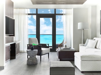 kimpton grand roatan resort and spa an ihg hotel