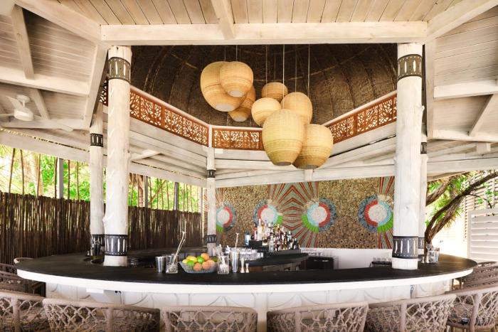 kimpton grand roatan resort and spa an ihg hotel