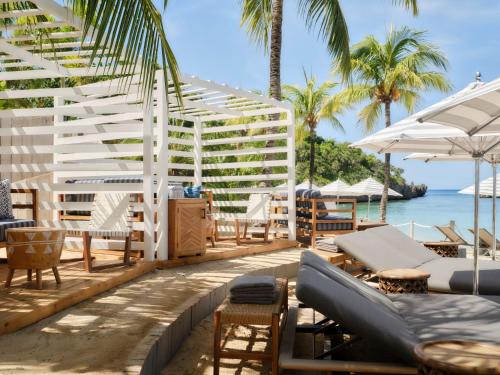 kimpton grand roatan resort and spa an ihg hotel