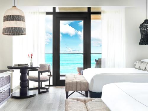 kimpton grand roatan resort and spa an ihg hotel