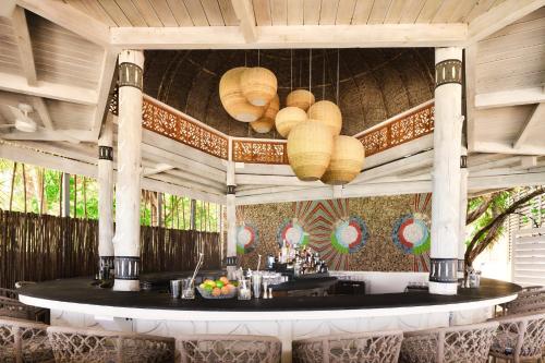 kimpton grand roatan resort and spa an ihg hotel