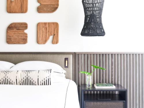 kimpton grand roatan resort and spa an ihg hotel