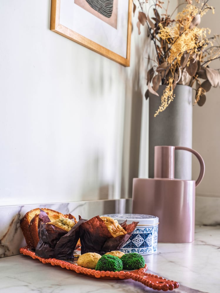 liv mackenzie beach suites