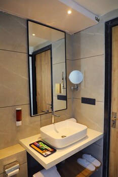 Hotel City Symphony,India>>Nanded,2 star