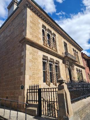 the macquarie hotel