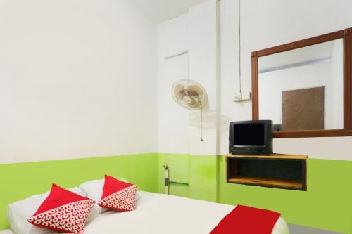 spot on 91344 wr house syariah batam