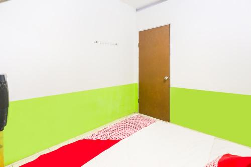 spot on 91344 wr house syariah batam