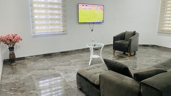 the boaz executive place