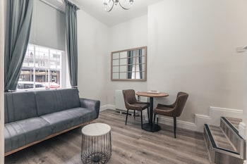 clarence street townhouse