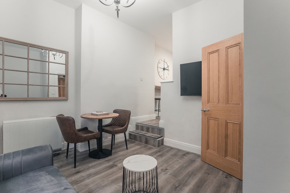 clarence street townhouse