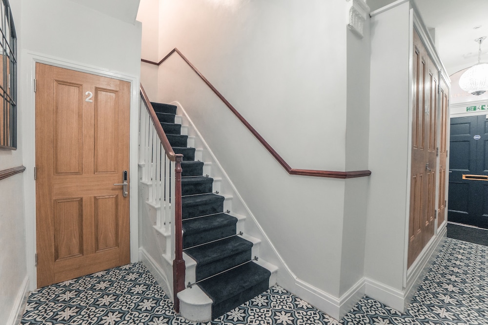 clarence street townhouse