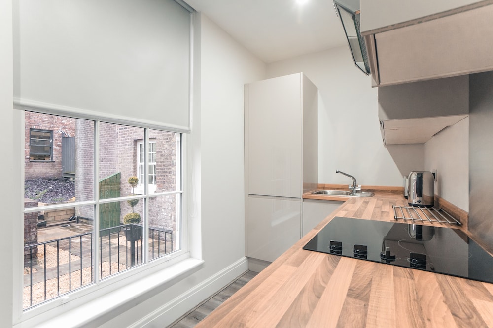 clarence street townhouse