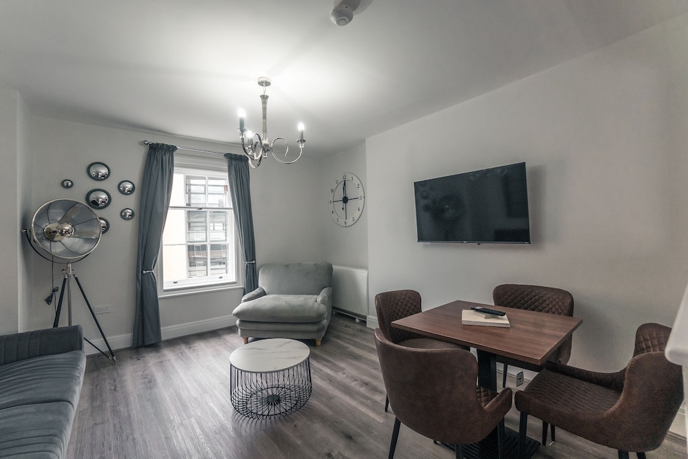 clarence street townhouse