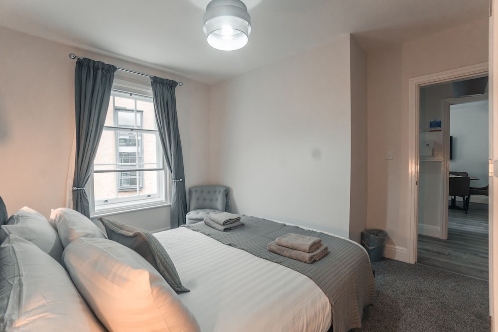 clarence street townhouse