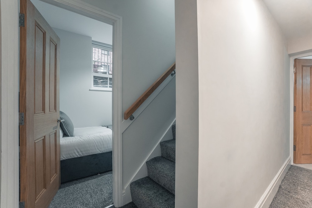clarence street townhouse