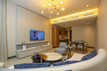 charthouse residences