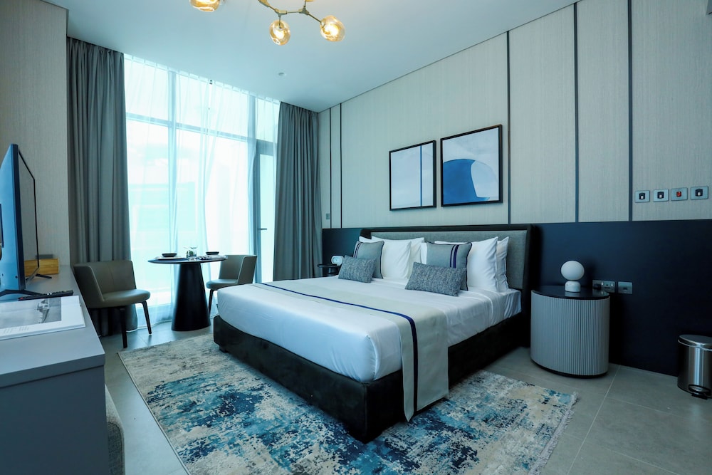 charthouse residences