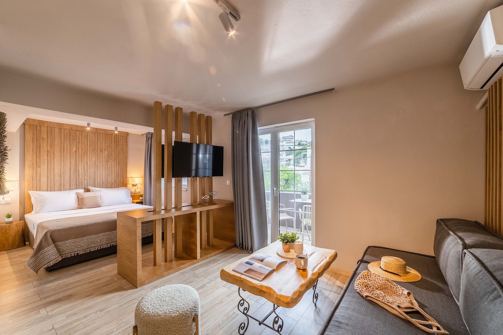 mira mare hotel
