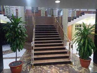 golden tulip essentials owerri