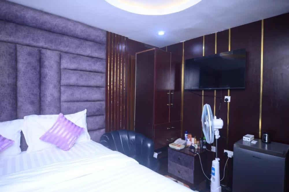 nobis apartments