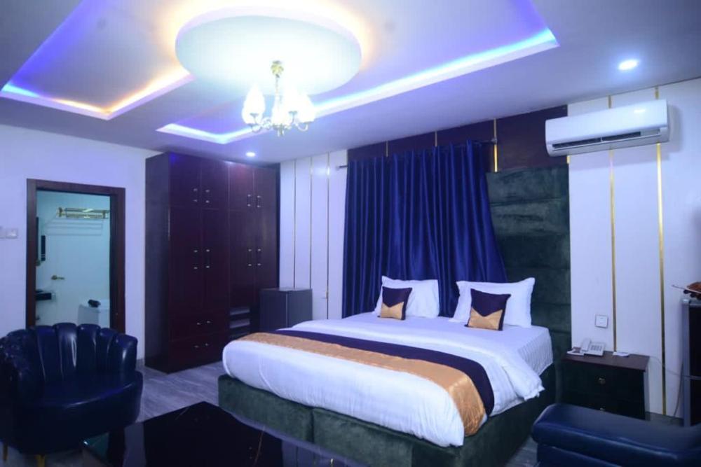 nobis apartments