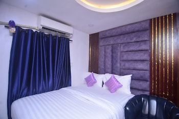 nobis apartments