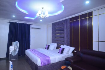 nobis apartments