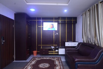 nobis apartments